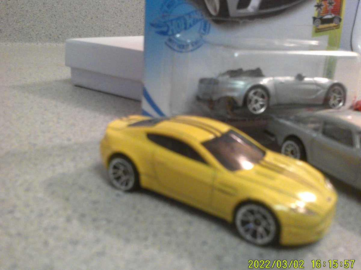 Hot Wheels Aston Martin diecast vehicle Lot - Image 4